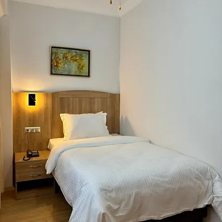 מלון Casa Liva Eskisehir 3*